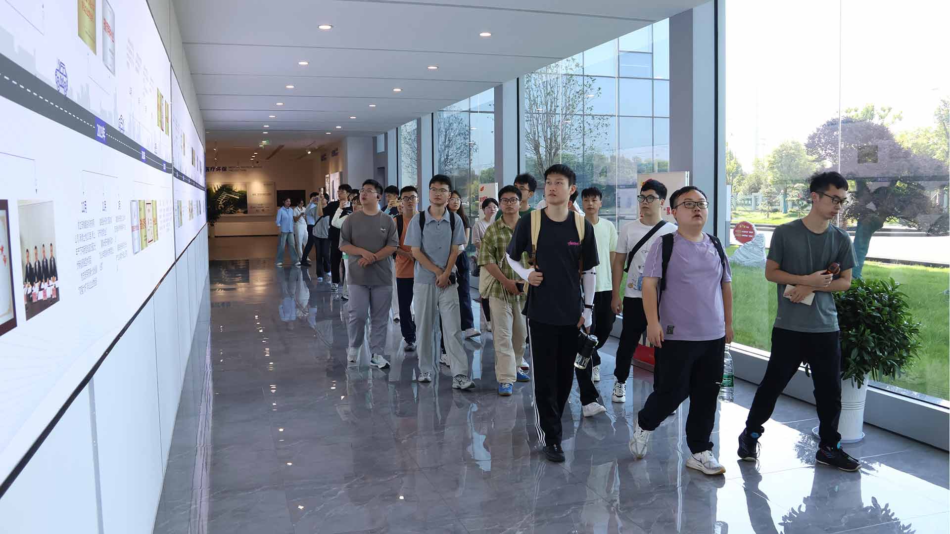 Menempa Perjalanan Baharu dengan Bahan, Melatih Belia | Dokumentari Latihan Amali Pelajar Universiti Central South: Penerokaan Pertama Xinbo